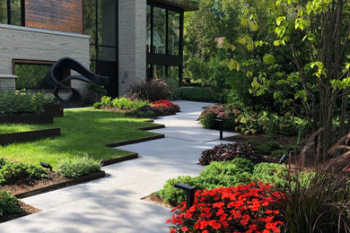 This is an example of a modern landscaping in Ottawa.