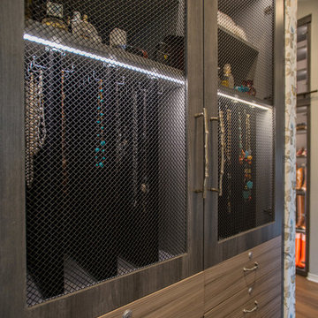 Master Bathroom Vanity w/ Jewelry Storage