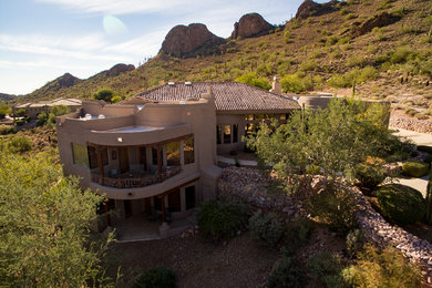 Southwest home design photo in Phoenix