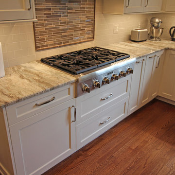 Timeless Transitional Kitchen - Grosse Pointe Shores