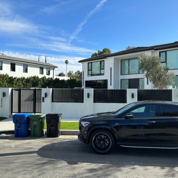 Modern Horizontal Slat Fence and Electric Gate Design in Woodland Hills, CA