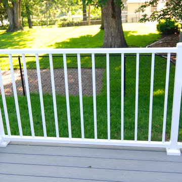 Azek deck with Aluminum rail