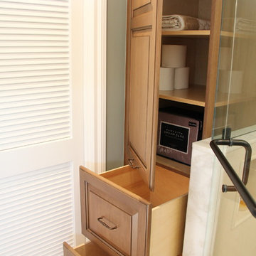 Los Serranos Master Bathroom