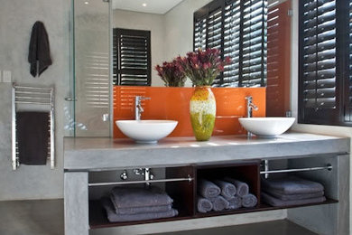 Example of a trendy bathroom design in San Francisco