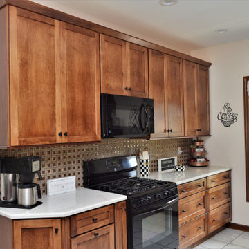 Hobart, IN. Haas Signature Collection. Rustic Maple Kitchen