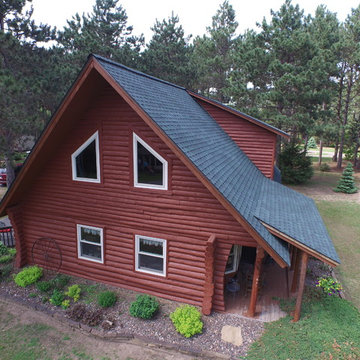 GAF Timberline HD Shingles, "Hunter Green" on "Red" Log House