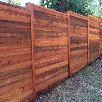 8'H Horizontal Cedar Privacy Fence w/Cap & Trim, stained