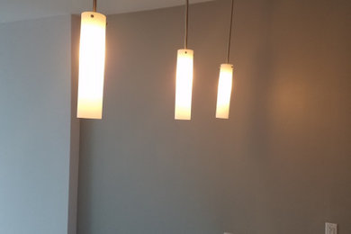 Inspiration for a contemporary kitchen remodel in Chicago