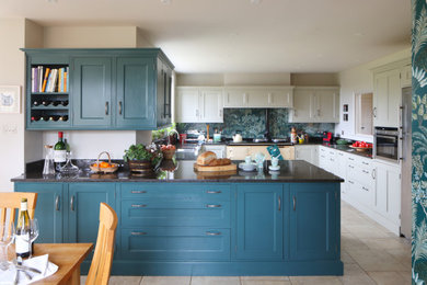 Example of a kitchen design in Kent