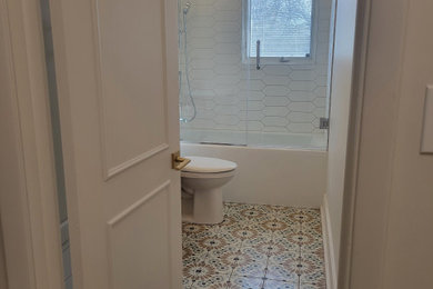 Bathroom - transitional bathroom idea in Chicago