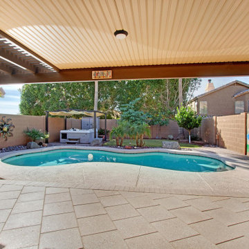 Selling a home in Phoenix during the Holidays