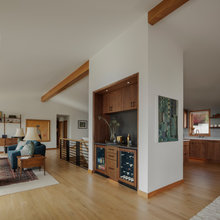 DINING ROOM/BAR