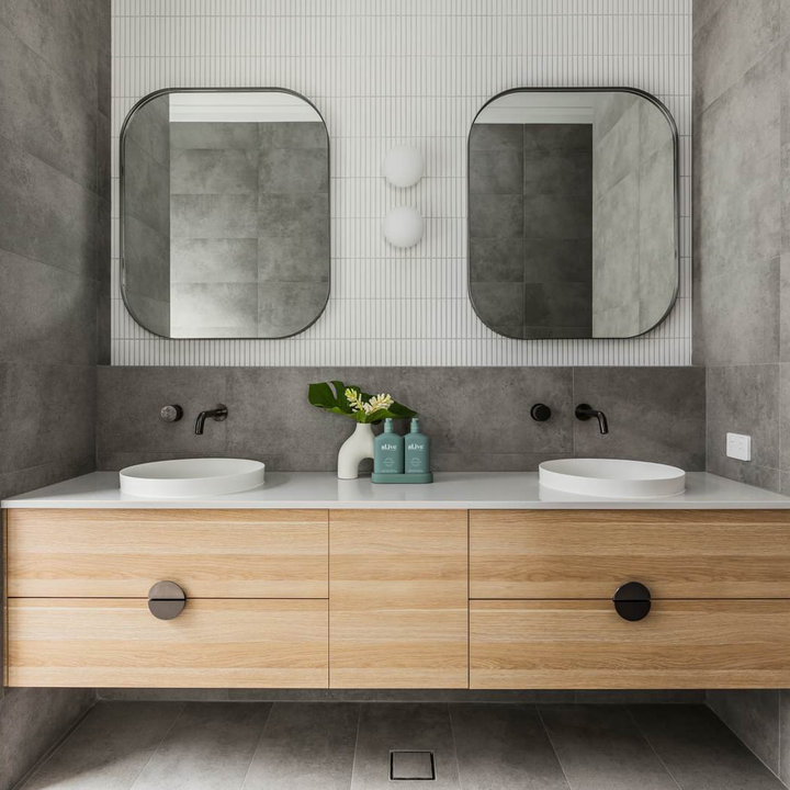 75 Beautiful Bathroom with Gray Tile Ideas & Designs - October 2025 ...