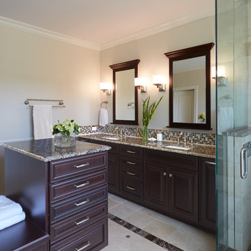 Elegant Traditional Master Bath