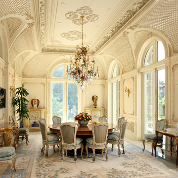 Beverly Hills Traditional Style Mansion