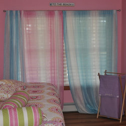 Lakefront Summer Home with Silhouettes - Window Blinds