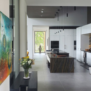 Bellville: Long Branch Residence