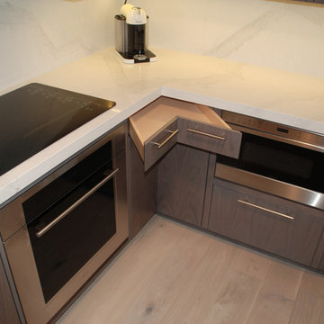 Contemporary Kitchen
