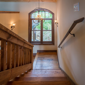Rustic Retreat in Lost Creek