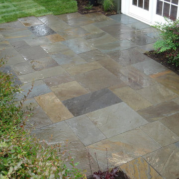 Dimensional Flagstone Paths and Patios