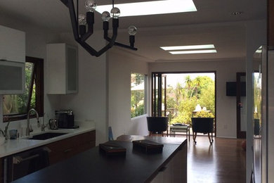 Inspiration for a contemporary kitchen remodel in San Diego