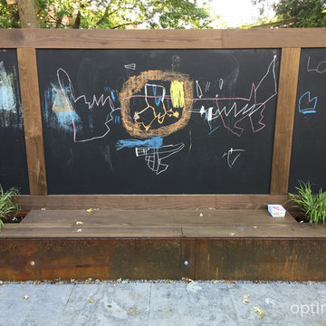 Small and Hip in Trinity Bellwoods