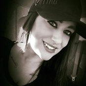 Tiffany Sanders's photo