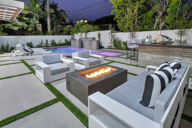 Pool - modern pool idea in Los Angeles