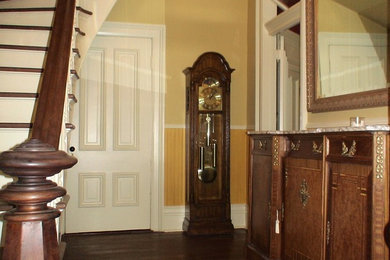 Example of an entryway design in Austin
