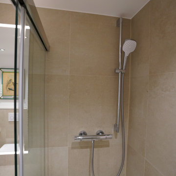 Aus einem Badezimmer wird ein Duschbad in München Bogenhausen