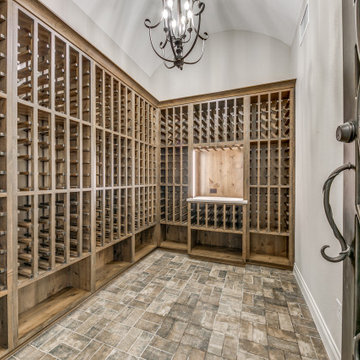 Hill-Co. Spanish: 4,289 ft², 3 BR/3.5 BA/1 ST