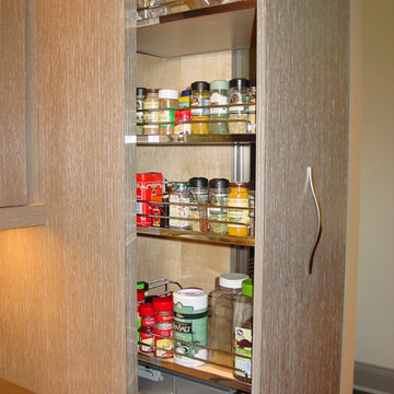 Custom Oak Veneer Finished Kitchen