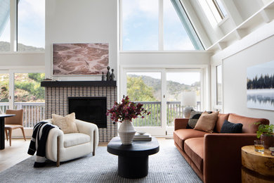 Trendy living room photo in San Francisco