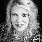 Shelly Pickard's photo