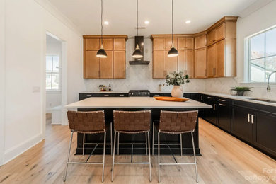 Kitchen - kitchen idea in Charlotte