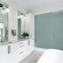 bathtub/shower