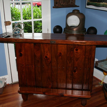 Portable home bar