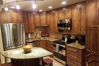 Example of a kitchen design in Denver