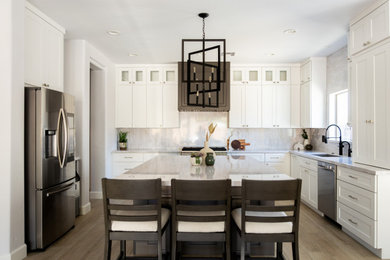 Transitional kitchen photo in Phoenix