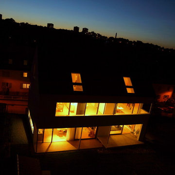 Modernes Einfamilienhaus mit rustikalem Charme