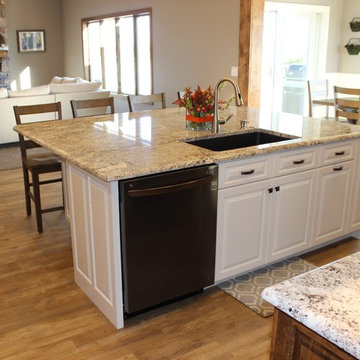 Rustic Maple & Painted Cabinets
