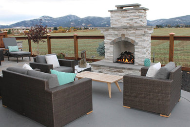 Inspiration for a modern patio remodel
