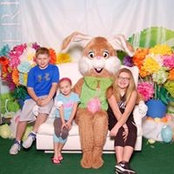 Julie Hartman's photo