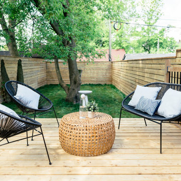 Spacious Backyard Deck