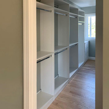 Custom White Closet Systems: A Modern Approach to Home Organization