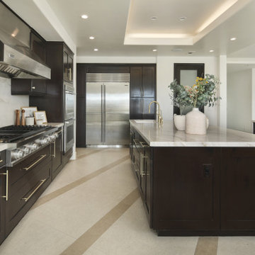 Traditional Meets Elegant Family Kitchen