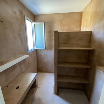 Microcement coatings in bathrooms
