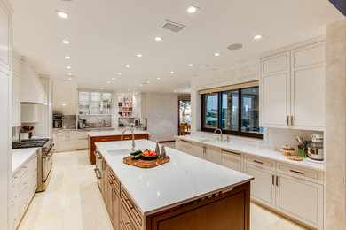 Home design - contemporary home design idea in Austin