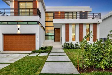 Exterior home photo in Miami