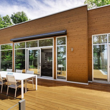 Pool House Deck